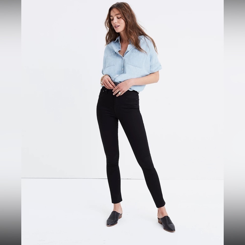 Madewell Petite 10" High Rise Skinny Jeans in Carbondale Wash H6317 black
